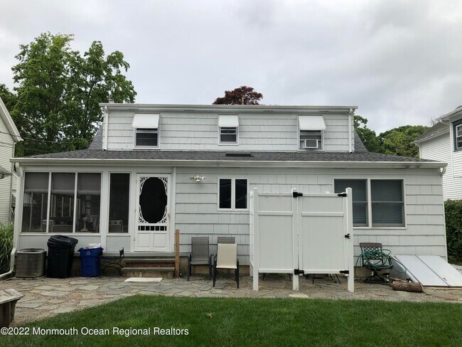 Photo - 419 Jersey Ave Casa