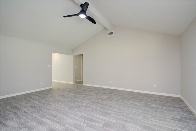 7902 La Roche Ln