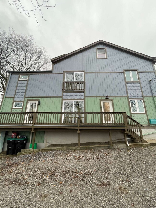 Photo - 107 Shoup St