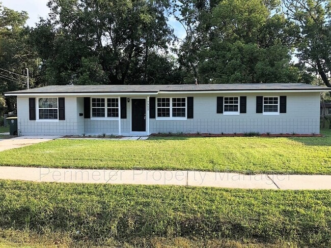 Building Photo - 7352 Old Kings Rd S