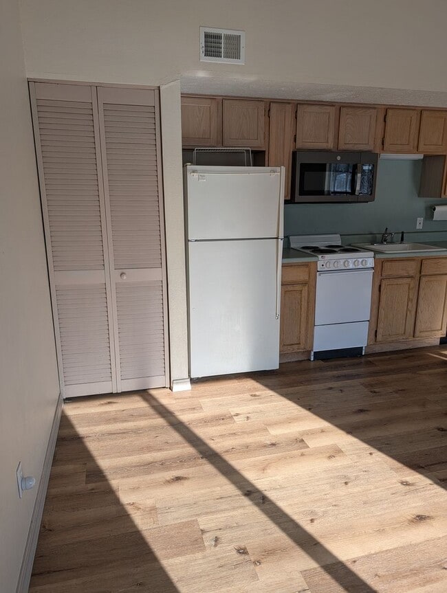 Photo - Fish. Relax. Live the Lake Life. Unit 8