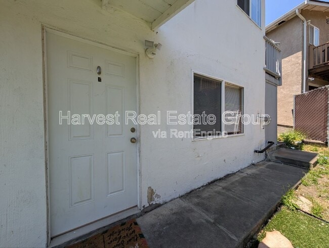 Photo - 14772 Midland Rd Condo