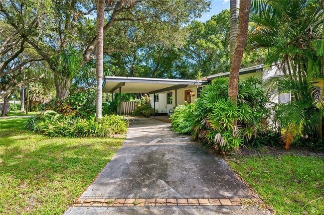 Photo - 1424 SW 18th St