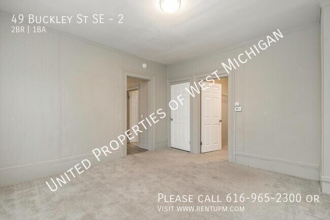 Photo - Available Now | 2 Bed, 1 Bath Upper Level ... Unidad 2