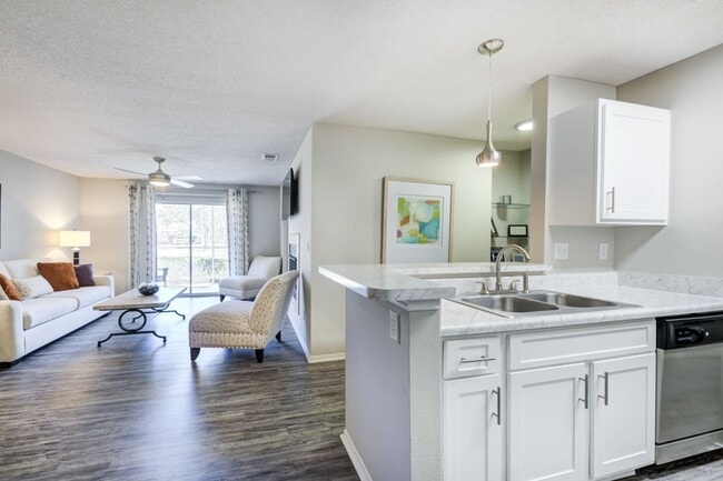 Crestview at Oakleigh Apartments