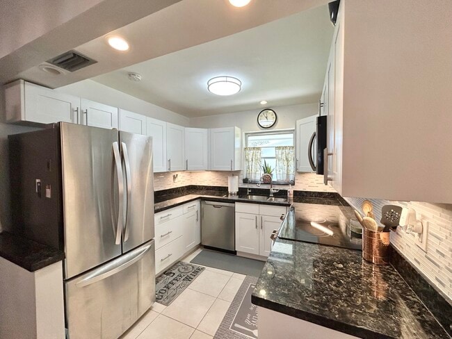 Photo - 2766 Emory Dr W