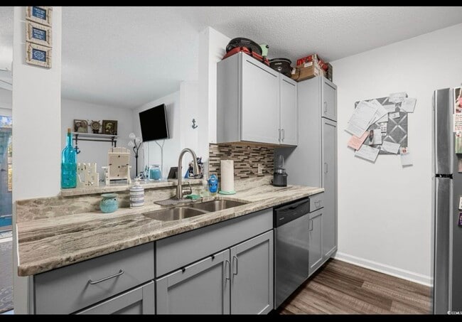 Photo - 8775 Chandler Dr Unit C