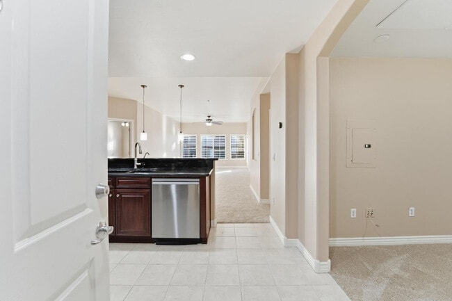 Photo - 5350 E Deer Valley Dr Unidad 3232