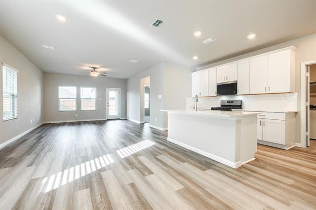 Photo - 620 Hemingway Ln