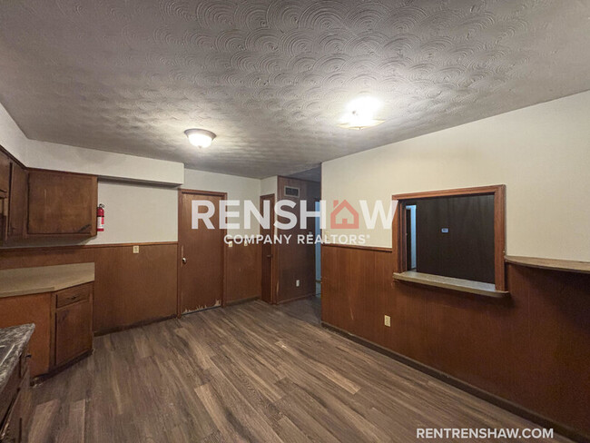 Photo - 4593 Wooddale Ave