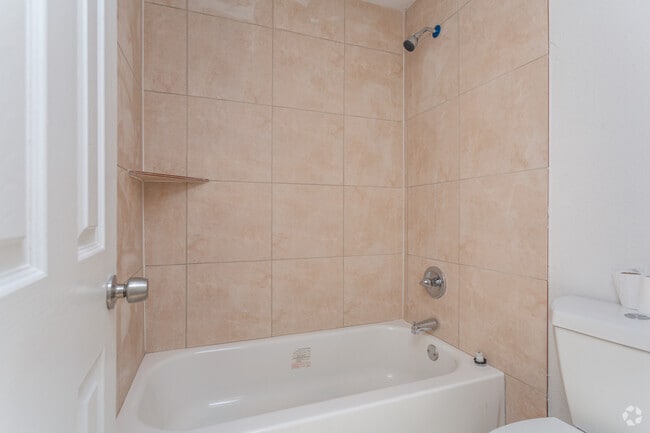 Photo - Schroeder Apartments