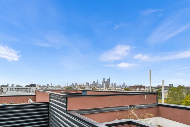 Building Photo - The Gotham Townhome