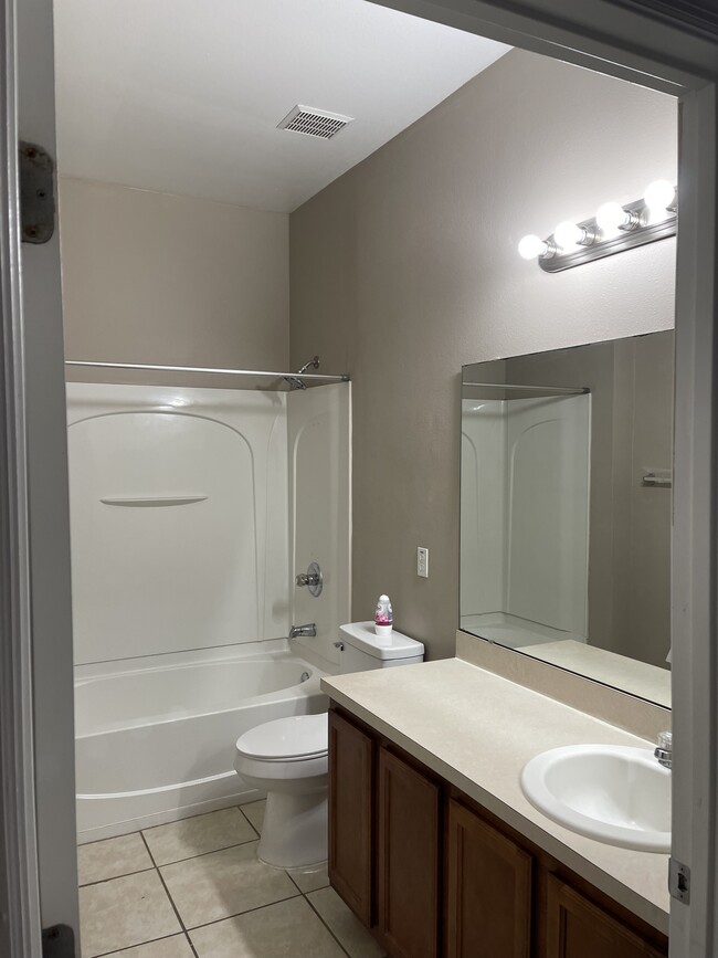 Photo - 136 Aster Dr Casa