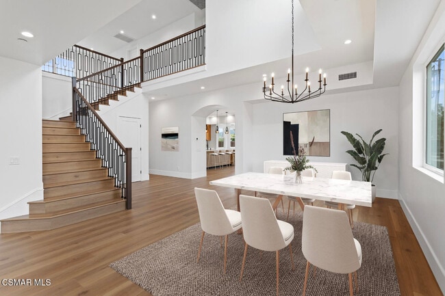 Photo - 295 Toyon Ct