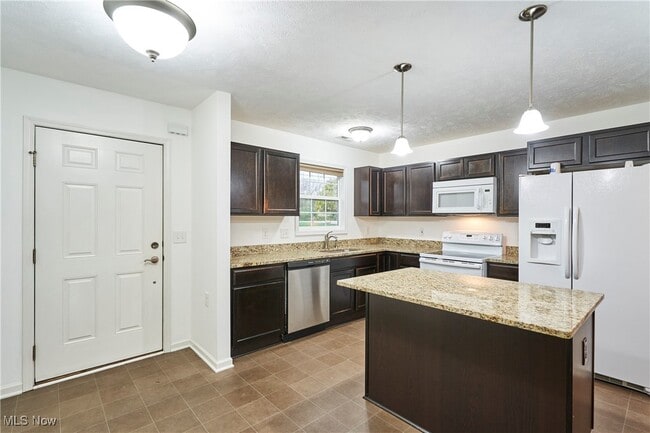 Photo - 1747 Blase Nemeth Rd