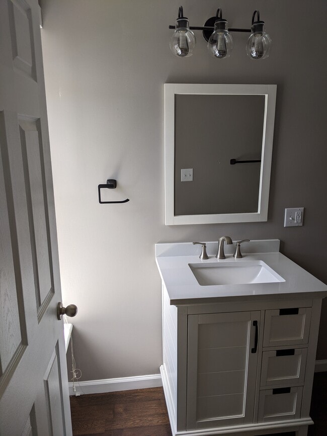 Bathroom - 341 Academy St Unit 4