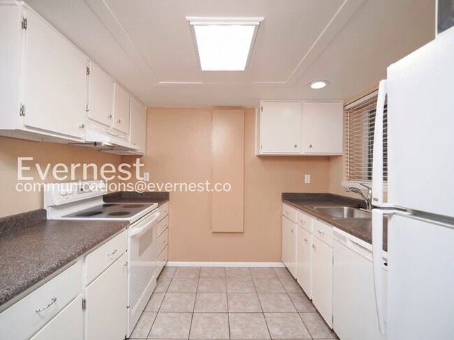 Photo - 9398 Woodinville Redmond Rd NE Unit Apartment 126
