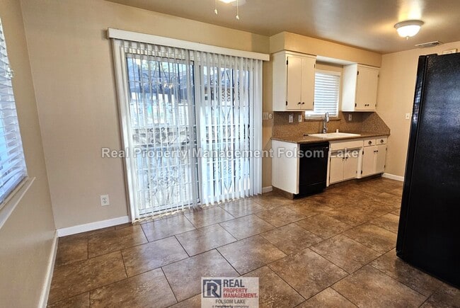 Photo - 3BR / 1.5BA Duplex – Water, Sewer, Trash & Gardener Included – Pet Friendly