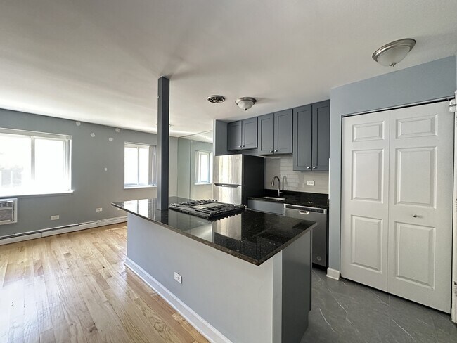 Photo - 663 W Grace St Unit 602