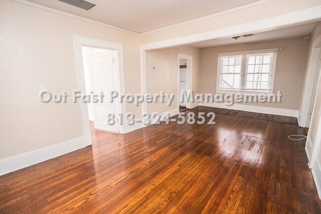Photo - 545 2nd St N