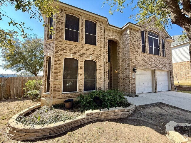 Building Photo - 5 bedroom, 3 bathroom home off TPC Parkway!