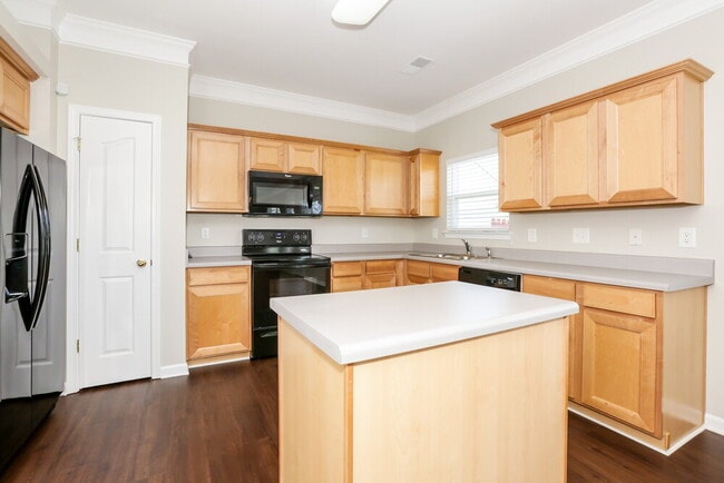 Photo - 4823 Sunburst Ln
