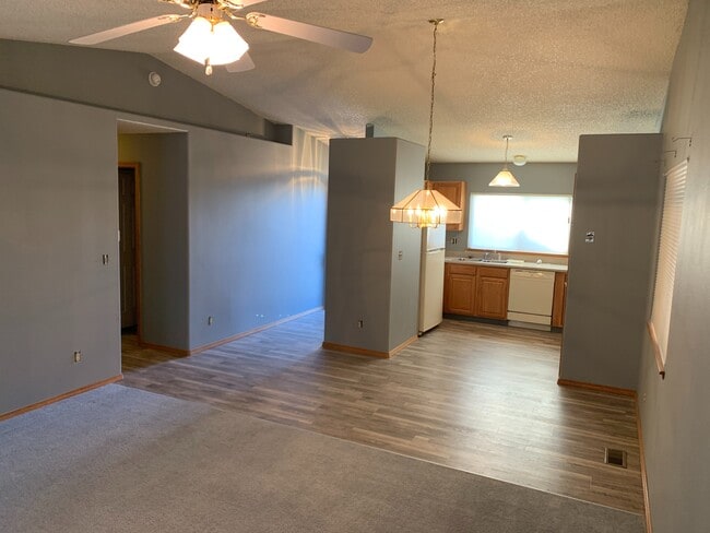 Photo - 5375 Butterfield Dr