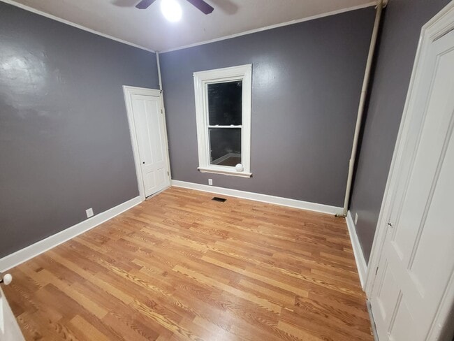 Photo - 14 Auburn St Apartments Unit 1