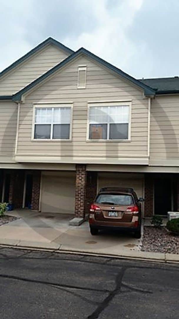 Building Photo - 2016 Oxford Ln Rental