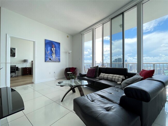 Photo - 1750 N Bayshore Dr Unit # 5614