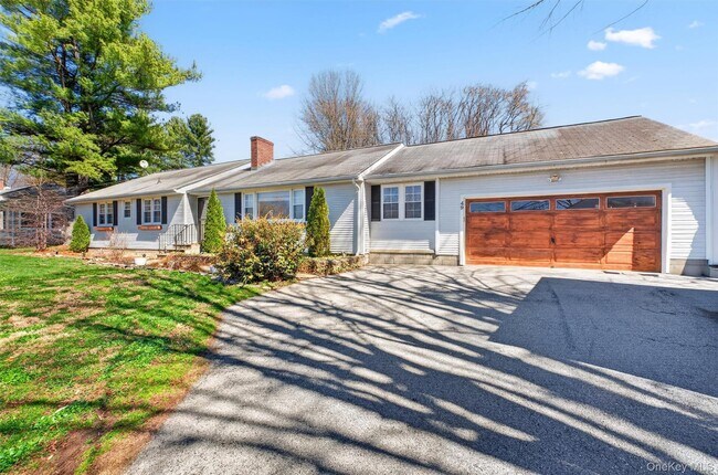 Photo - 49 Clover Hill Dr