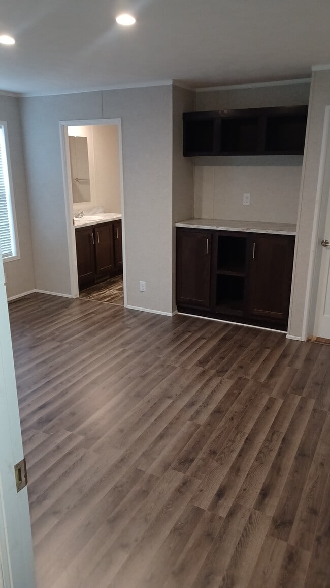 Photo - 3 bed 2 bath Mobile Home