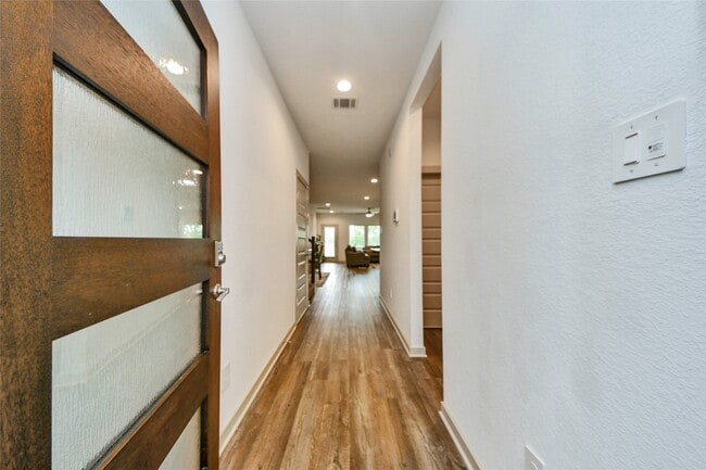 Photo - 6811 Bradford Ter Rd
