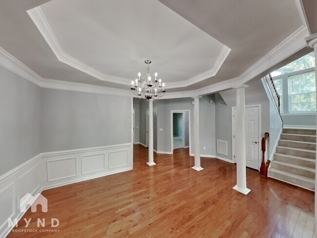 Photo - 606 Shoreline Blvd