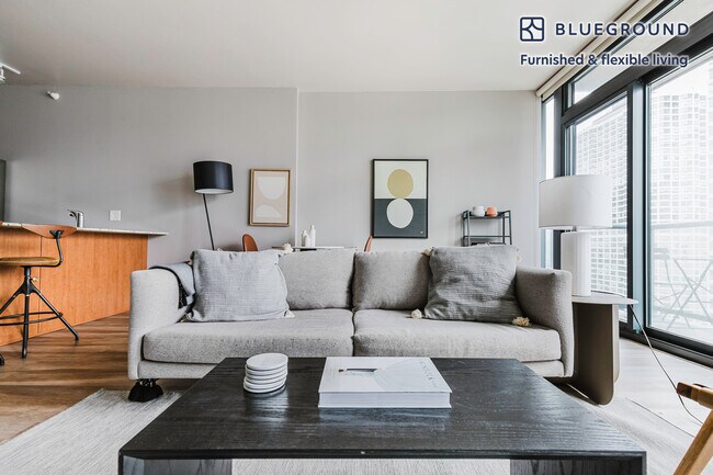 Photo - 505 N State St Unidad SI FL31-ID1094