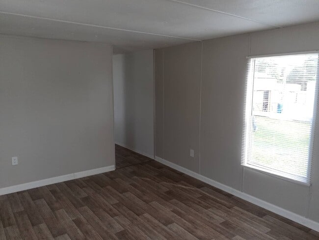 Photo - 106 Fabian Dr