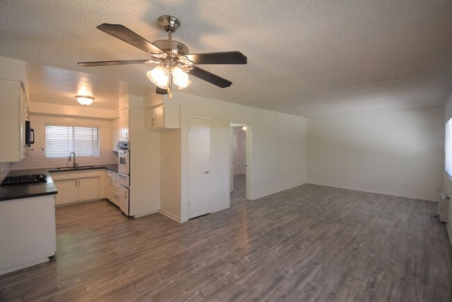 Photo - 5455 Bellingham Ave Unit 06