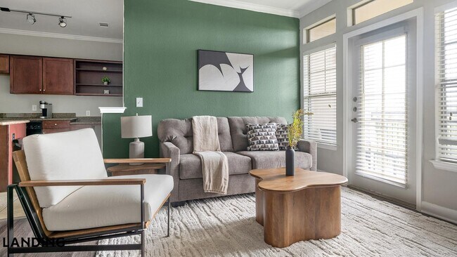 6500 Champion Grandview Way Unit 33106