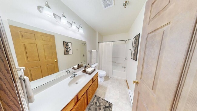 Foxwood Crossing Apartments