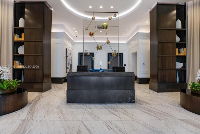275 Giralda Ave Unit 6C
