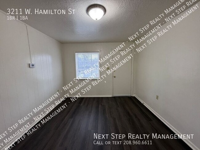 Photo - 3211 W Hamilton St