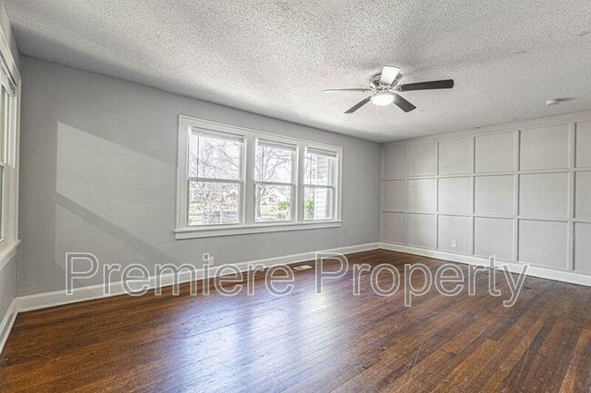 Photo - 5421 The Paseo