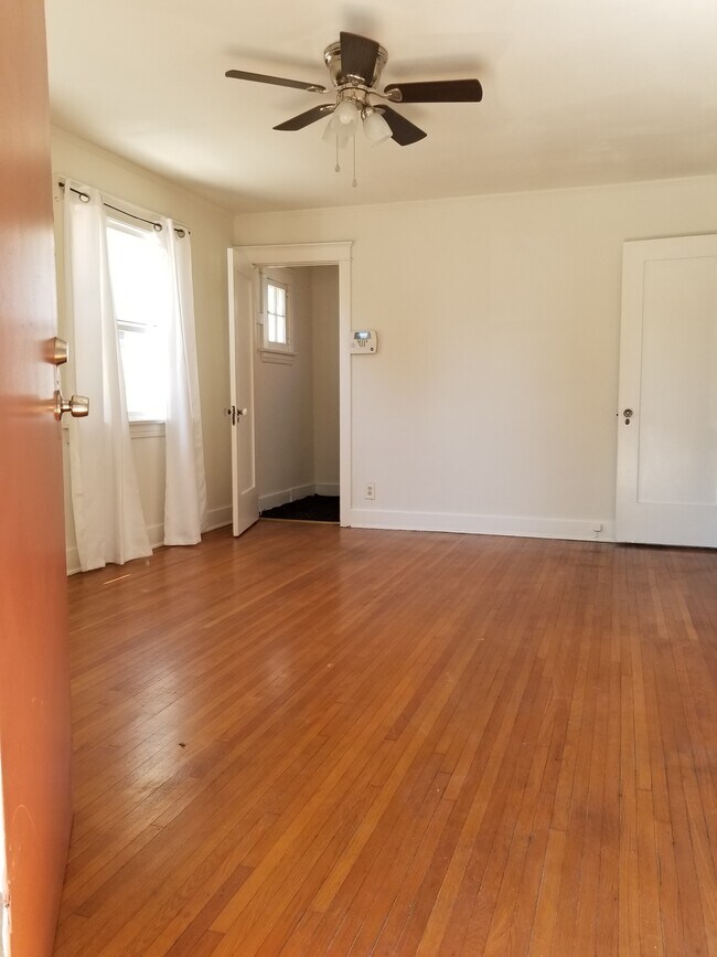 Living Room - 1639 S Catalina St