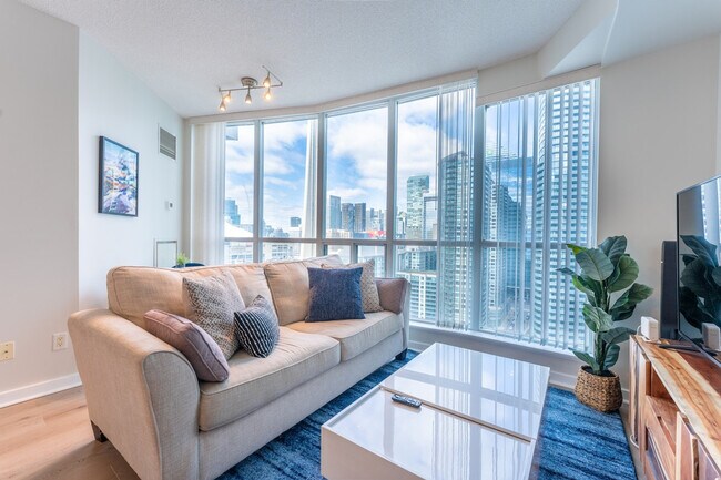 Building Photo - 208 Queens Quay Unit SI ID1504535P
