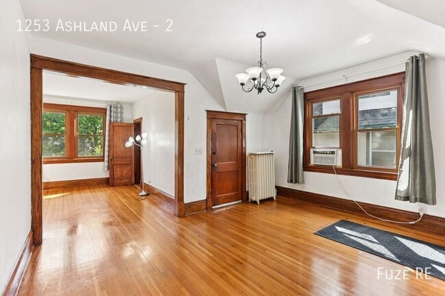 Photo - 1253 Ashland Ave Unit 2