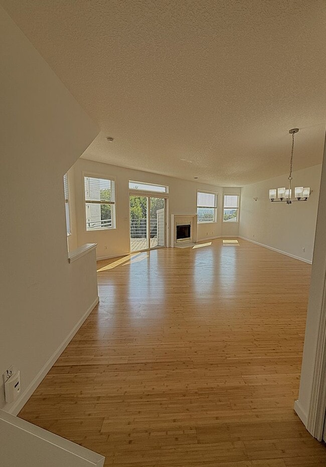 Photo - Filled With Natural Light! Updated SW Portland Townhome with City Views. New Interior Paint & Flo...