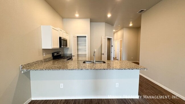 Photo - 2101 N Jayton Ave