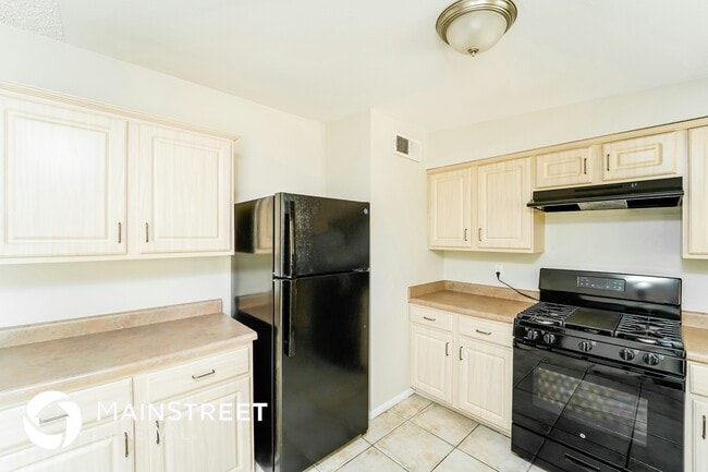 Photo - 3232 E Stallion Ln