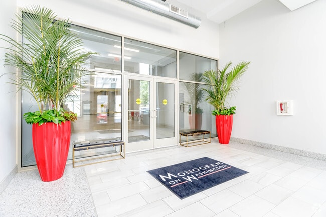 Photo - Monogram on Washington