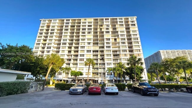 Photo - 1865 79th Street Causeway Unidad 2J